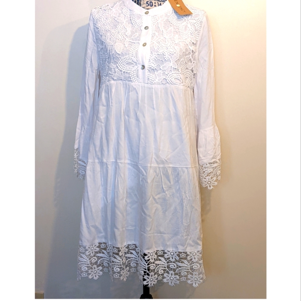 Tendency White Floral Embroidered Bell Sleeve Dress